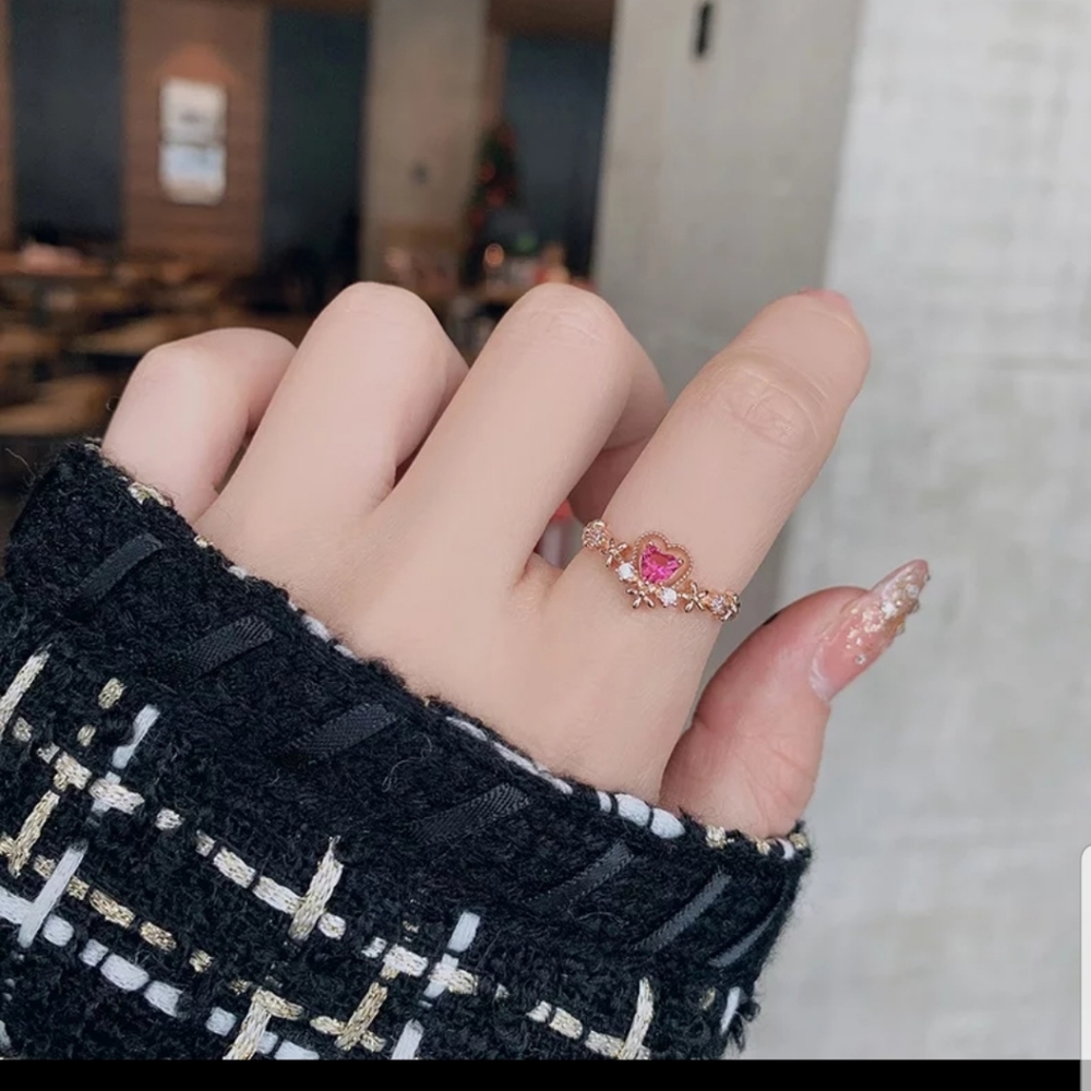 New red sweet heart flower style womens ring - Picture 2 of 2